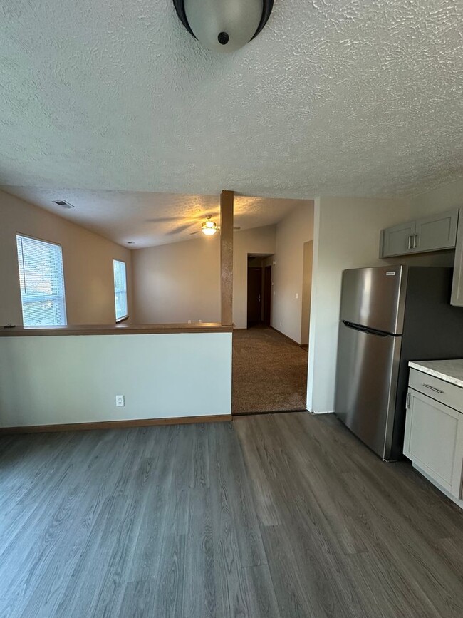 Building Photo - 3-Bedroom, 2-Bathroom Home with 2-Car Atta...