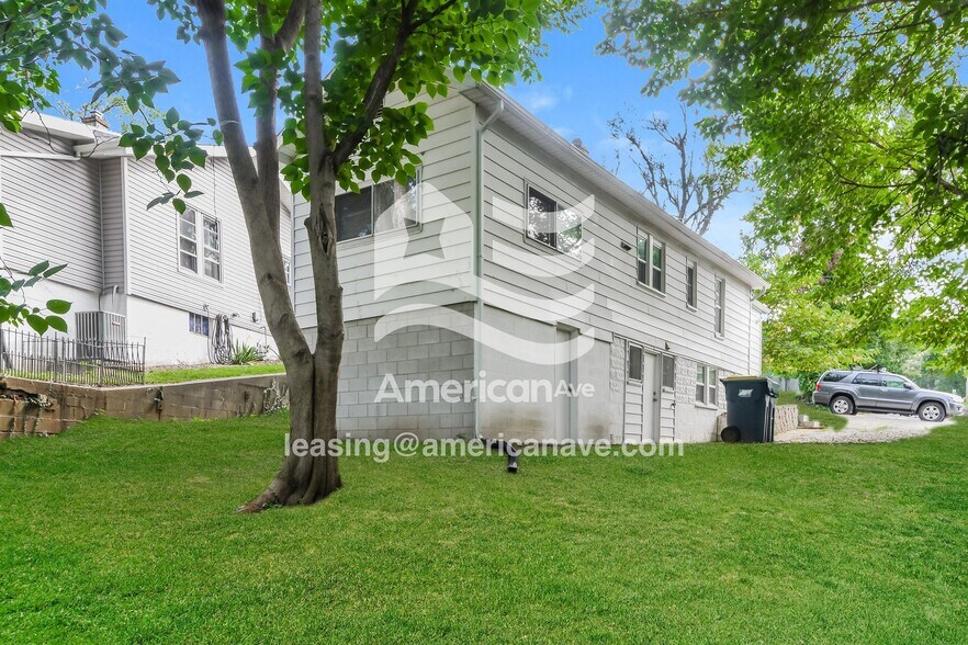 Building Photo - 313 Locust St