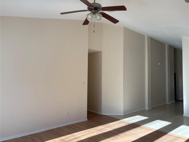 Building Photo - 5895 Candlelight Ln