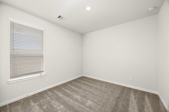 Building Photo - 12535 Llano Estacado Dr