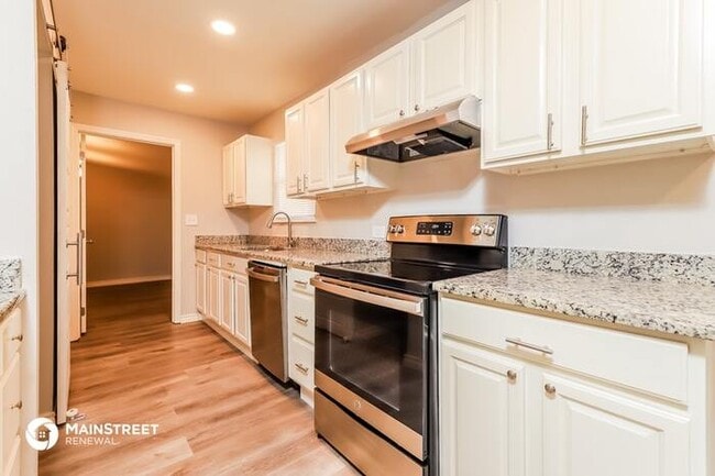 Building Photo - 450 Millwood Ln, San Antonio, TX 78216