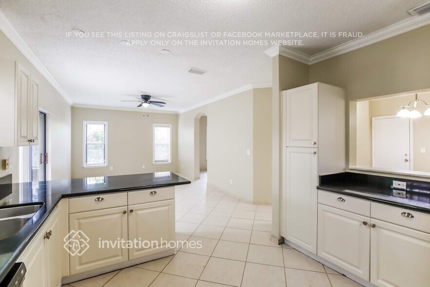 Building Photo - 3407 NW 112th Terrace