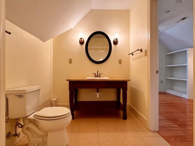 Building Photo - Private Farm Home in North Garden - Enjoy Fantastic Views - Main Level Primary Suite!