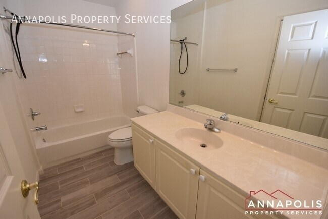 Building Photo - 2006 Peggy Stewart Way