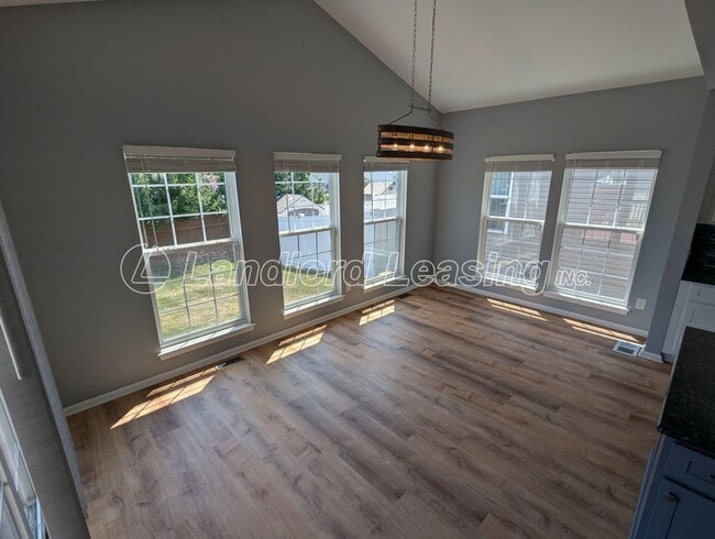 Building Photo - Spacious 4-Bedroom Colonial in Martin’s Ru...