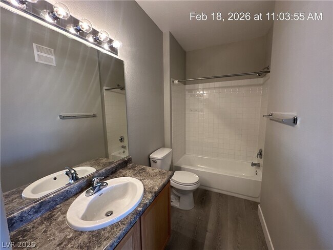 Building Photo - 1050 E Cactus Ave