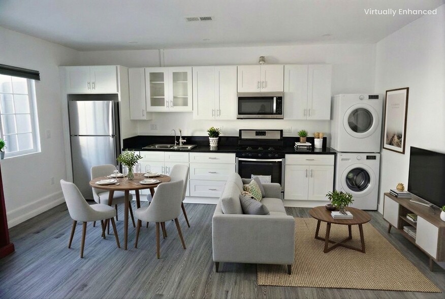 Virtually staged - 14820 Devonshire St