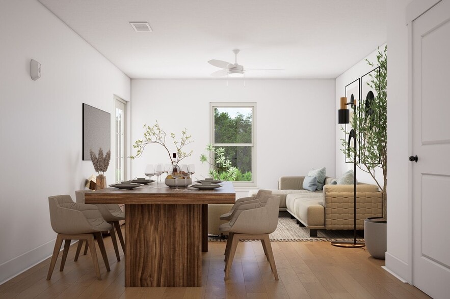Interior Photo - Camelot Crossing