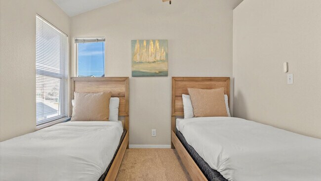 Building Photo - 2301 Sierra Highlands Dr