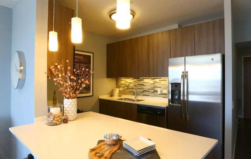 Building Photo - 353 W Hubbard St