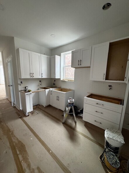 Building Photo - 2624 N Francisco Ave