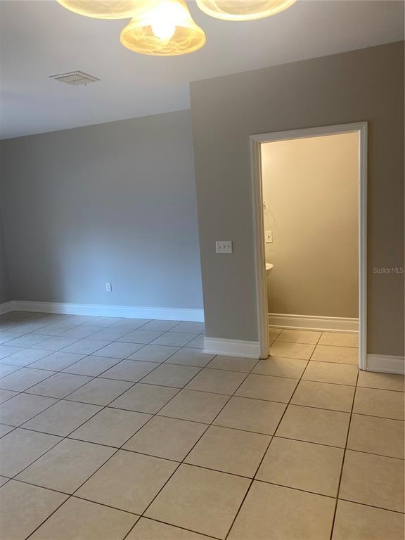 Building Photo - 20406 Needletree Dr