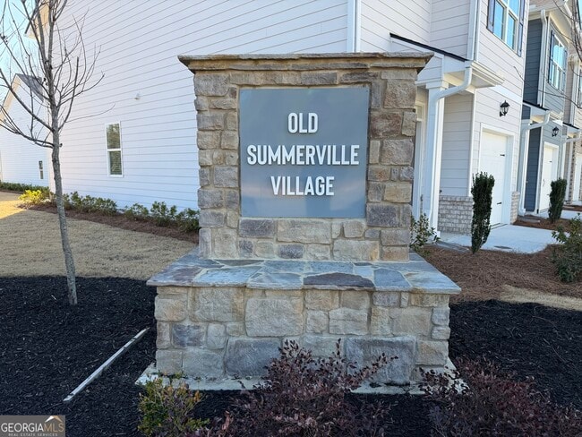 Building Photo - 15 Silverbell Ln NW