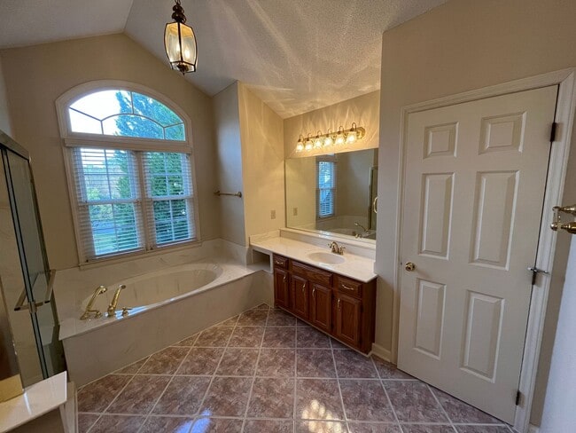 Building Photo - Exceptionally Located 3BD, 2.5BA Cary Home...