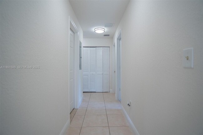 Building Photo - 15650 NW 39th Ct