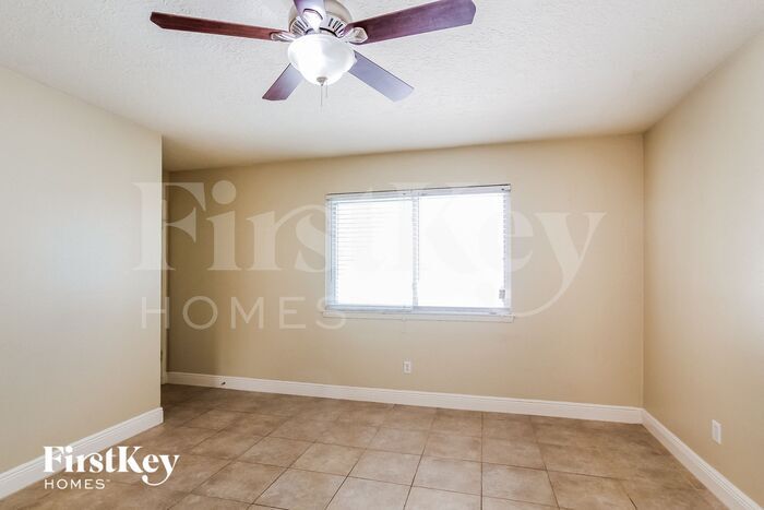 Building Photo - 7259 Lost Fable Ln