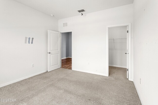 Building Photo - 3017 Blue Shrs Wy