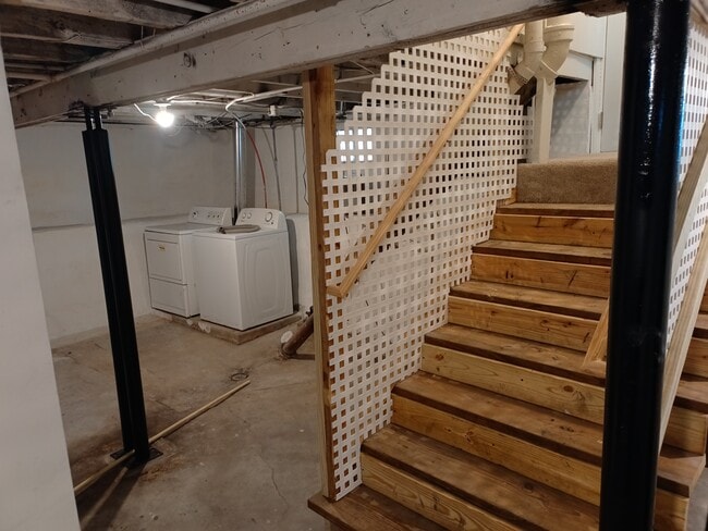 Building Photo - 1207 Clinton Ave