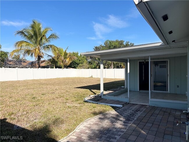 Building Photo - 1428 SE 20th Ave