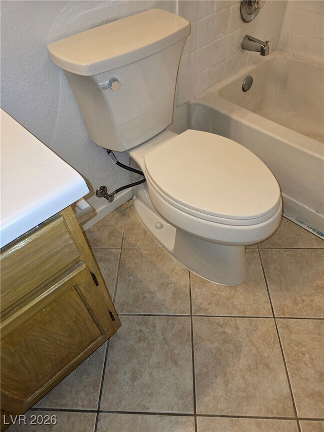 Building Photo - 7704 Kasmere Falls Dr