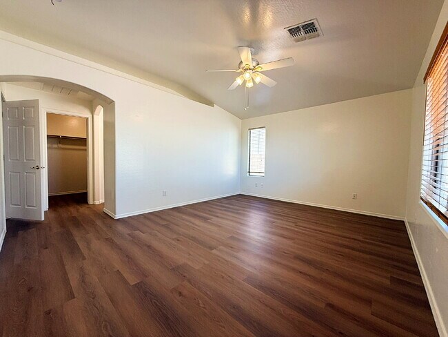 Building Photo - Beautiful Goodyear Home in Centerra – Spacious, Stylish & Move-In Ready!