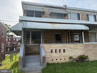 Building Photo - 5032 Sargent Rd NE