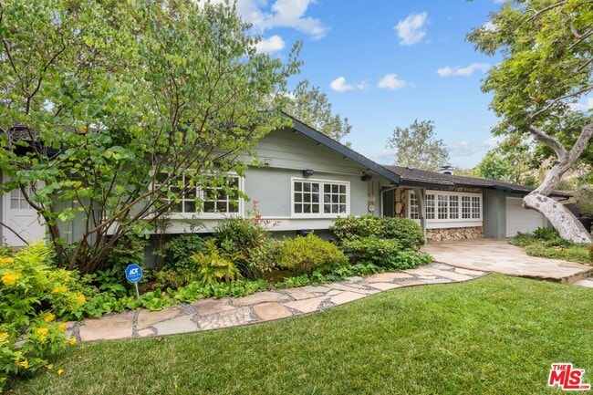Primary Photo - 30604 Sicomoro Dr