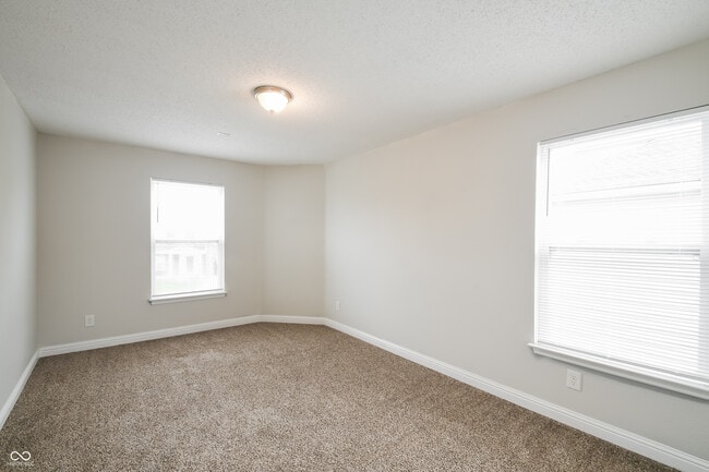 Building Photo - 12668 Courage Crossing