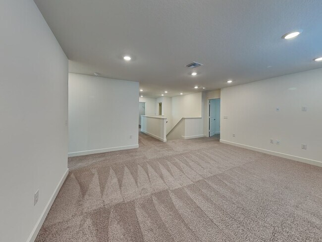 Building Photo - 3071 Sanctuary Dr