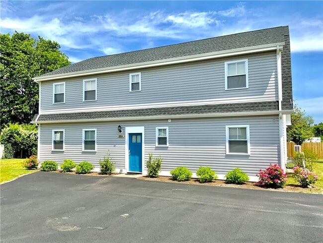Building Photo - 253 Oliphant Ln