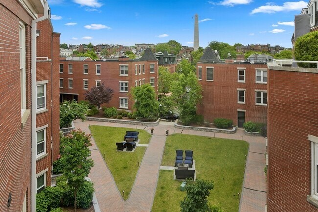 Building Photo - 47 Harvard St