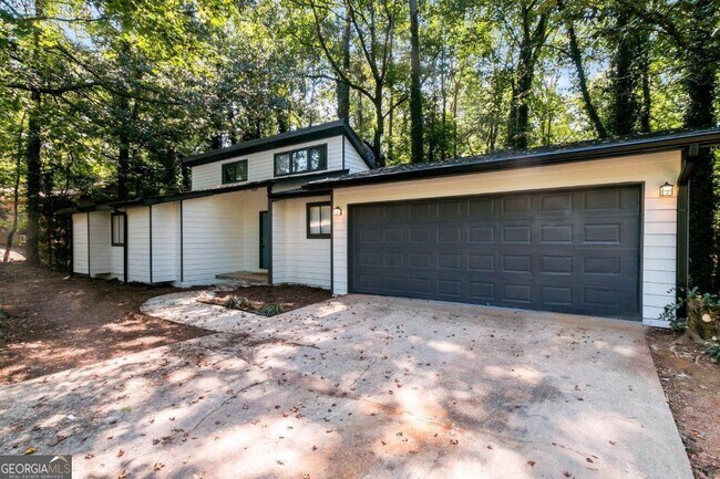 Building Photo - 85 Wilhelmina Dr