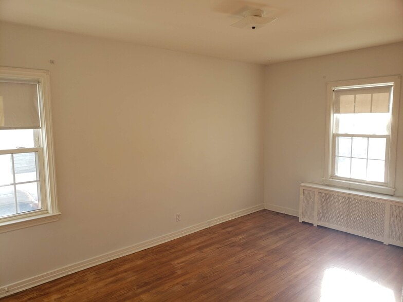 Building Photo - 4806 187th St