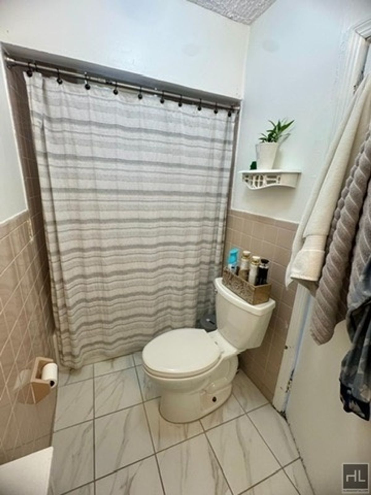 Building Photo - Amackassin Terrace, Yonkers