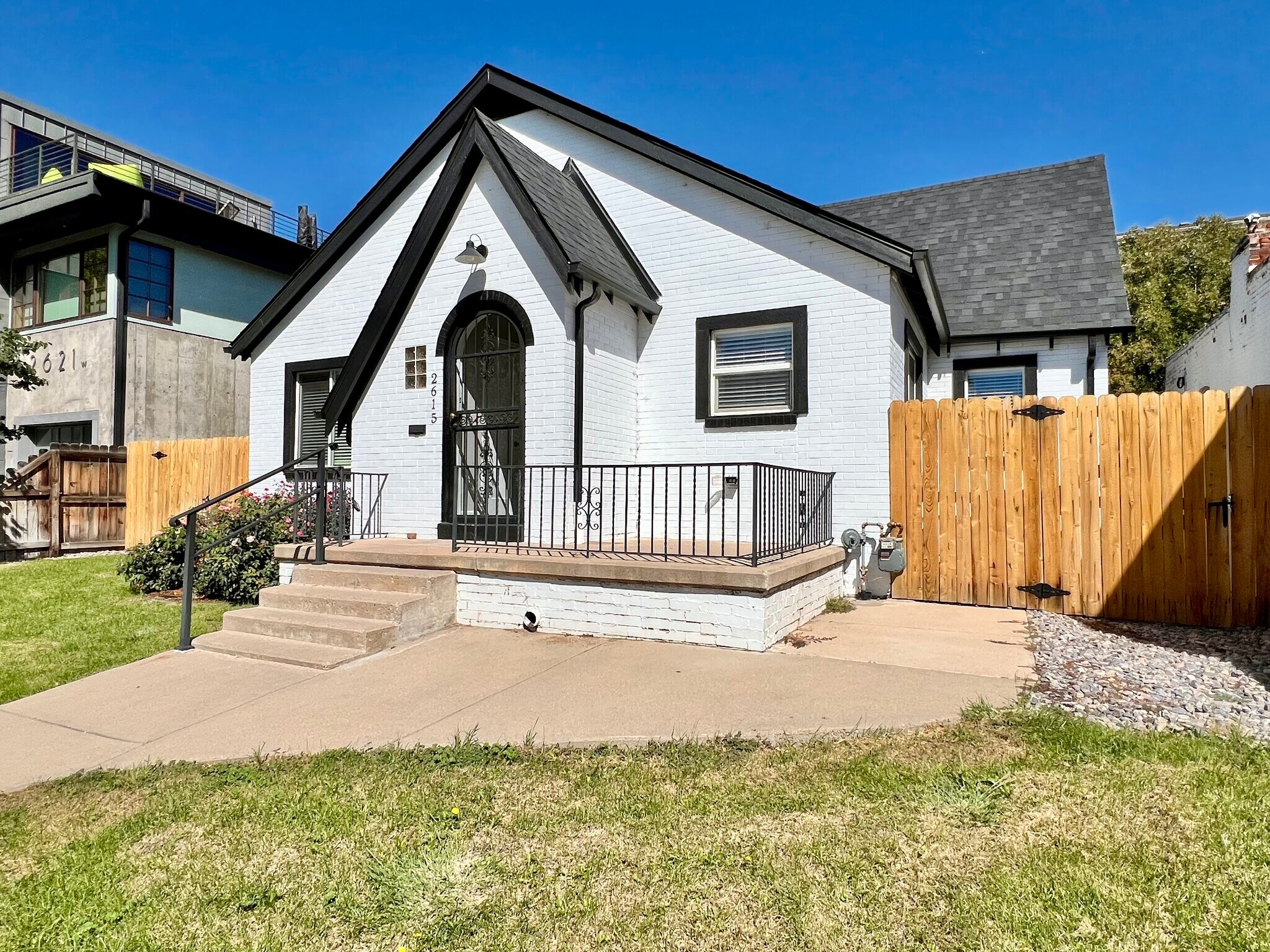 Building Photo - 2615 W Caithness Pl