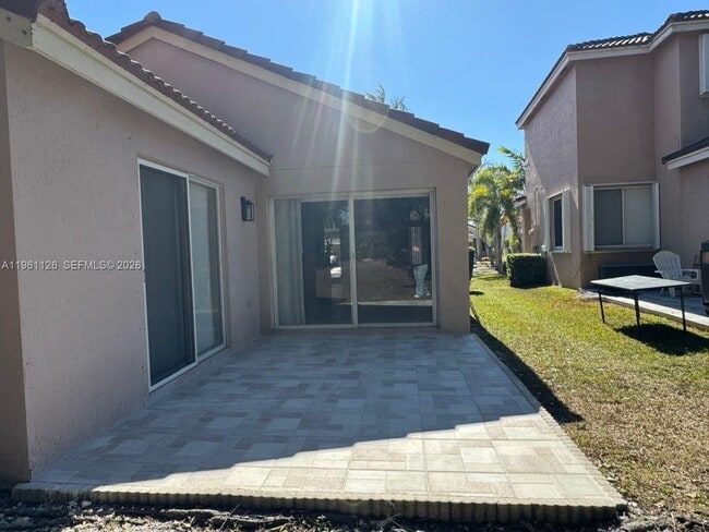 Building Photo - 1253 Majesty Terrace