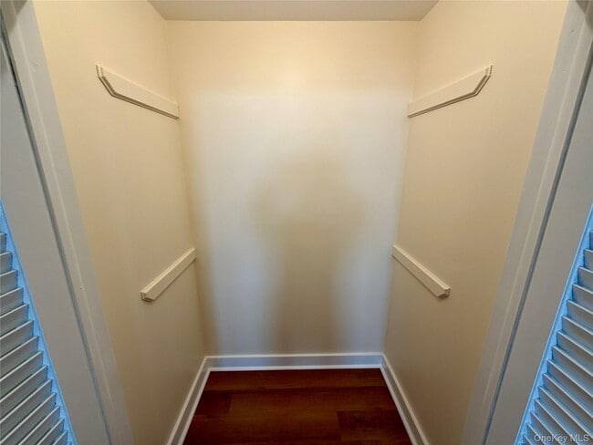 Building Photo - 116 Alexander Ave