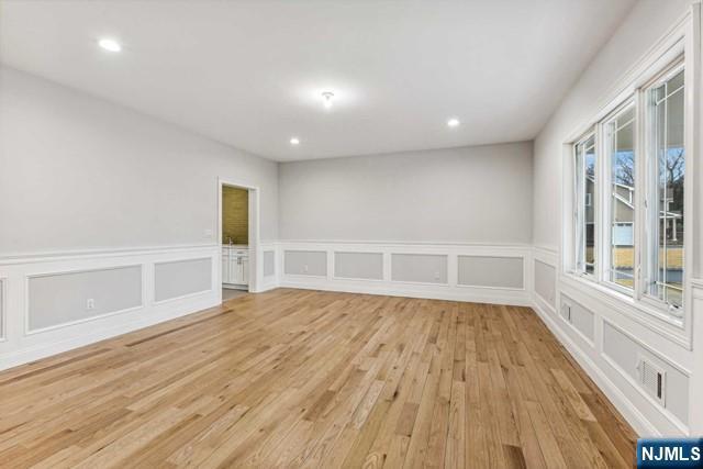 Building Photo - 25 Jones