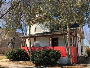 Building Photo - 839 Turner Ave NW