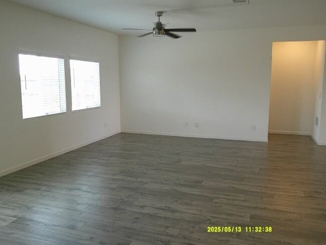Building Photo - 670 Wisteria Ln