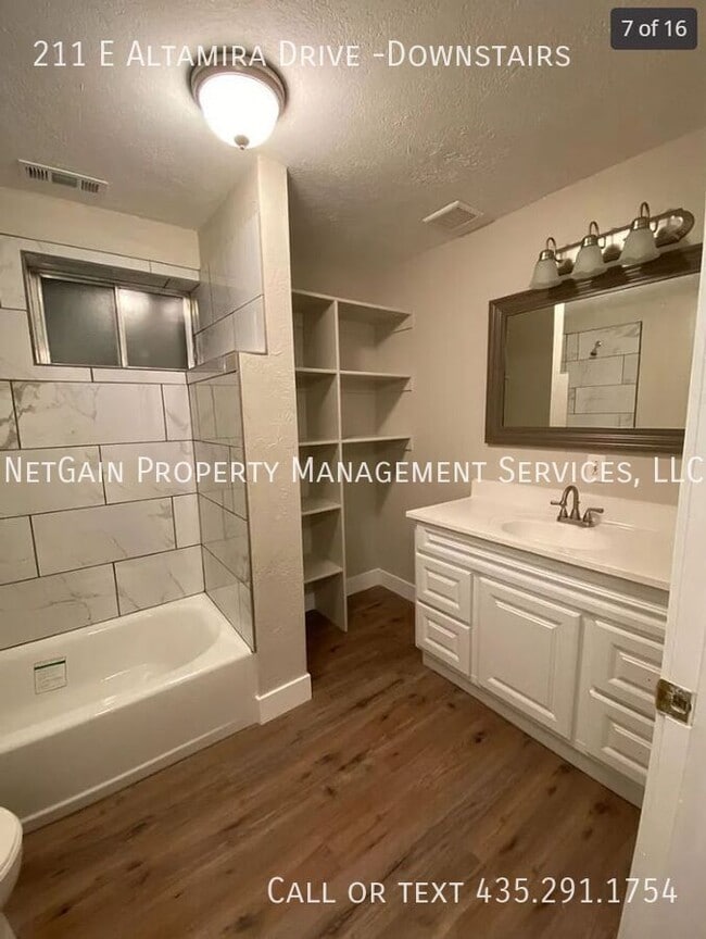 Building Photo - 211 E Altamira Dr