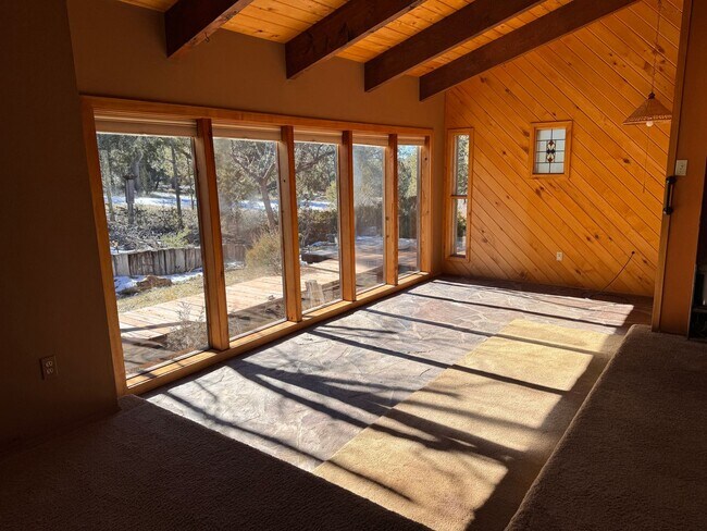 Building Photo - 3 Bedroom, 2 Bathroom Home in Tijeras, NM