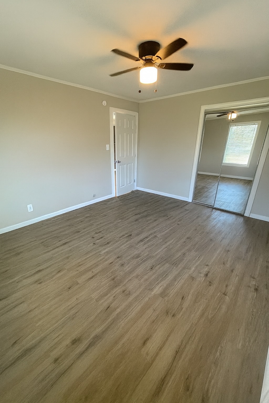 Building Photo - 513 W Duncan St