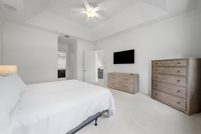 Building Photo - 114 Palm Point Cir