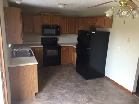 Building Photo - 7607 Stonebridge Golf Dr