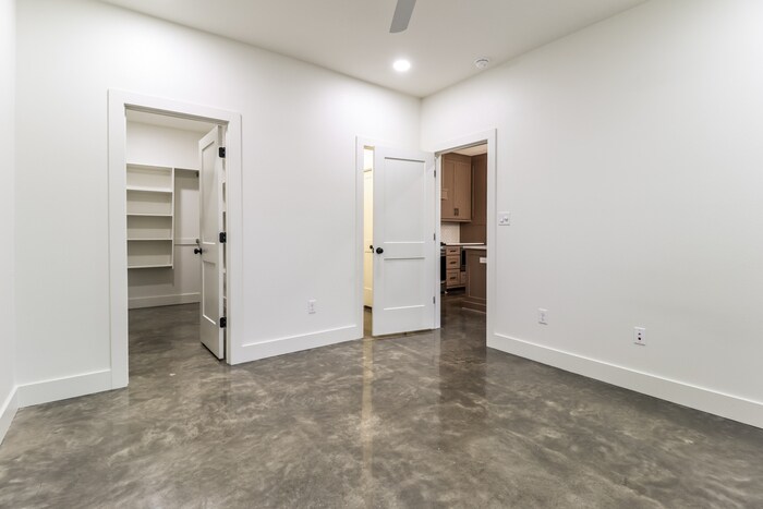 Building Photo - 16320 Lamarche Dr