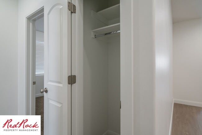 Building Photo - St. George 3 Bedroom Single-Level Home–$30...