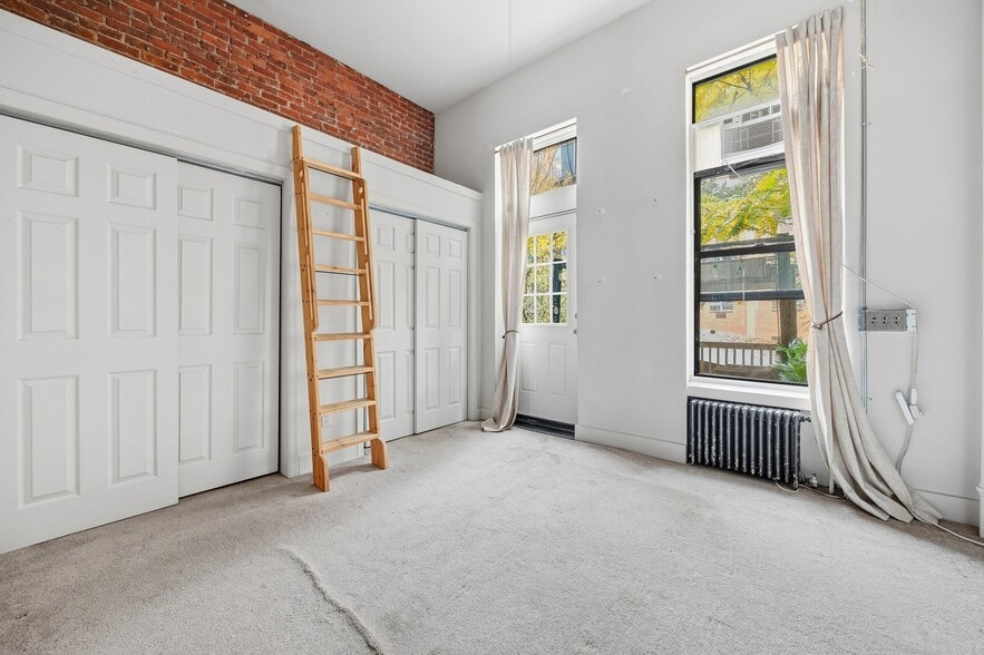 Building Photo - 332 East 116th street