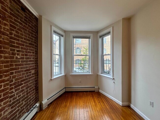 Building Photo - 203 Ogden Ave.