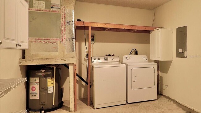 Building Photo - 3816 Pebble Ct